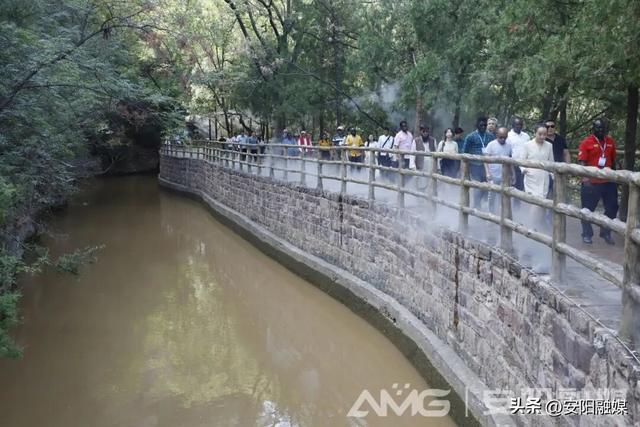 “品味中国·安阳时刻”主题交流活动外国嘉宾探访红旗渠