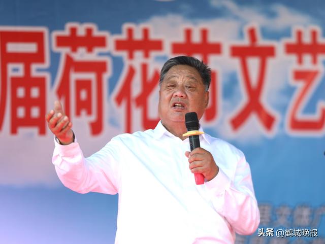甘南县兴十四村第三届荷花节盛大开幕