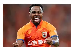 离队后悔了吧！小摩托申花无球可踢！球迷错怪崔康熙了？图片