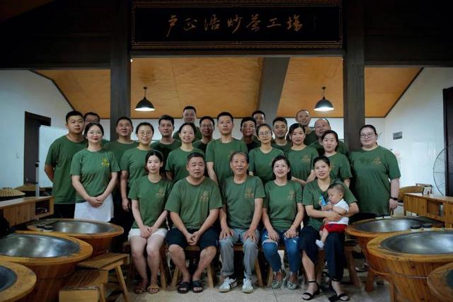 卢正浩荣获玉琮奖匠心与数字化双轮驱动助力杭州历史经典产业发展