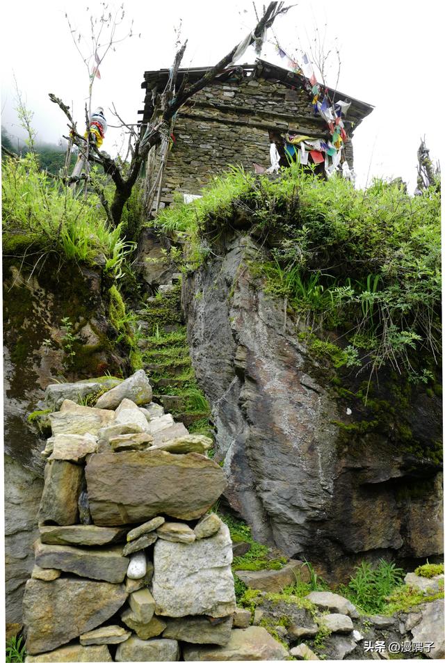临近藏南边境风光（五）——中印战争前线指挥部、六世达赖修道处