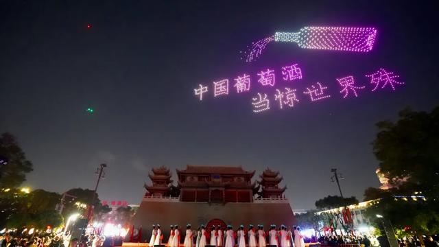 兴庆区双节文旅盛宴启幕 古今交融 燃动银川老城