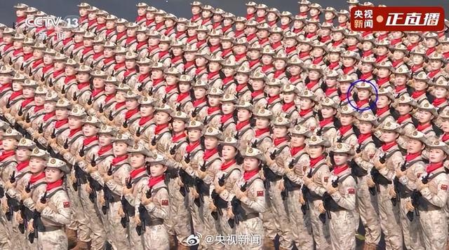 女民兵领队王媛回家了！履历优秀，有3个孩子，老公晒合影庆祝
