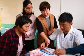 新农合“断缴”成风，村长收费越来越难，问题出在哪里？图片