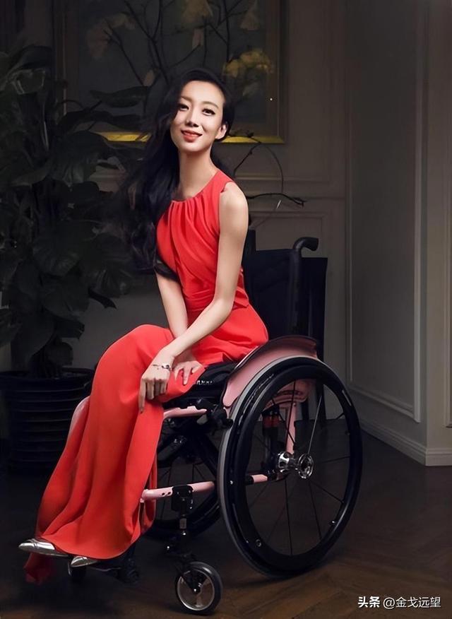 国安“点名”75岁张艺谋，释放三个强烈信号，巩俐的话真没说错