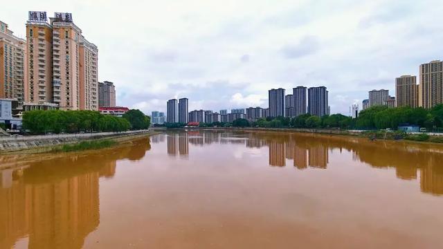 一场大雨后，秦皇岛汤河变成这样...