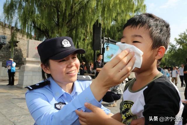 景中有警，警在景安