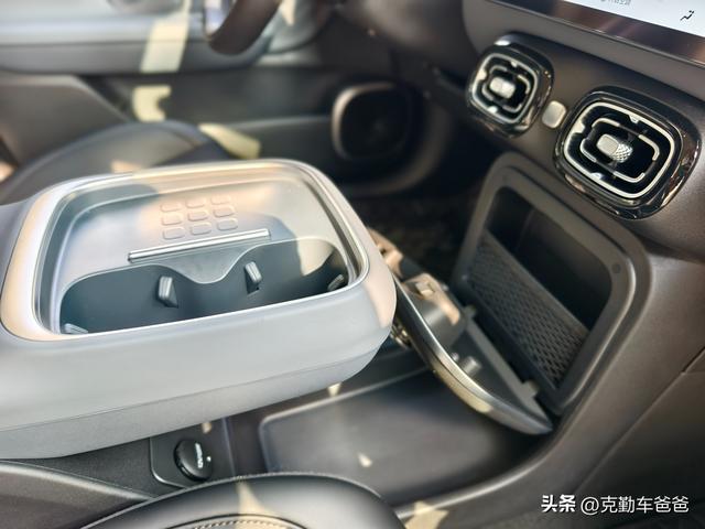 试驾4.99万京东好车，广汽埃安UT super，宁德时代巧克力99秒换电