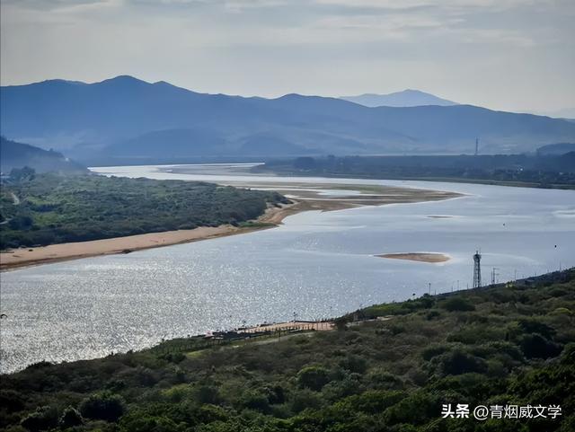 七月闲云行：沿海行记事