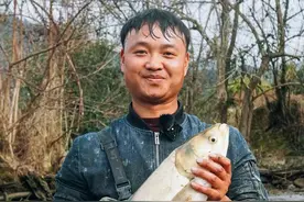 来自江西南丰的大表哥缘何爆火，只因全景记录农村包塘养鱼生活图片