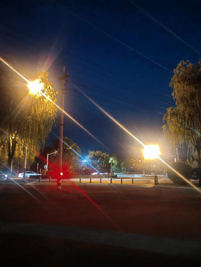 惊了!天热别瞎跑避暑地,在家吹空调才是真香