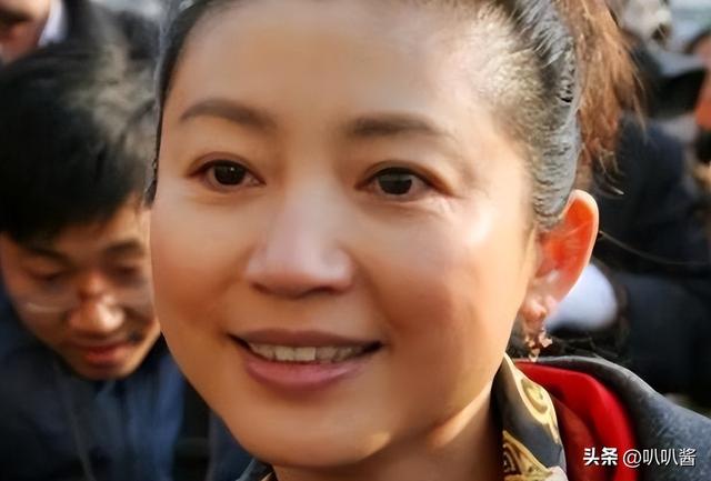 “余生好好走”，57岁央视主持王小丫，曾在病床上的留言引人泪目