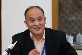 女博士举报导师后续，杨帆教授唱反调，还说王迪是偷录证据图片