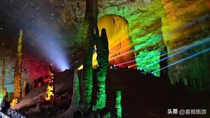 探秘地下奇观:张家界黄龙洞奇幻之旅