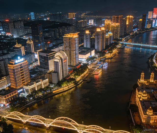 2025温州徐州大连GDP破万亿，2027沈阳厦门、绍兴	、石家庄破万亿