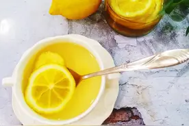 喝柠檬水会致结石？科学家辟谣：这是不正确的说法图片