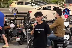 广东人听到根本走不动！小伙路边唱《求神》爆火，网友神评笑死人图片