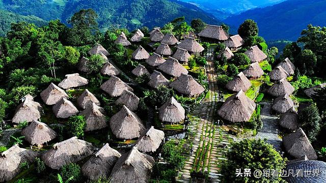 《西双版纳 澜沧行》漫山云雾绕左都，佤寨风情入画来