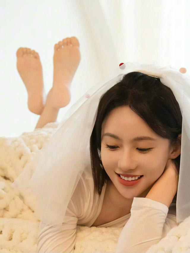 美图福利(17)，林允、杨幂、卢昱晓、宋雨琦、李一桐、孔雪儿