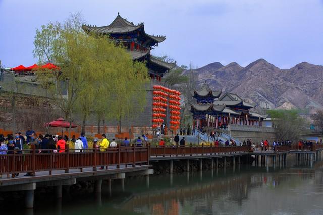 比起婺源和景德镇，我更爱这个千年古镇，人少景美不收门票