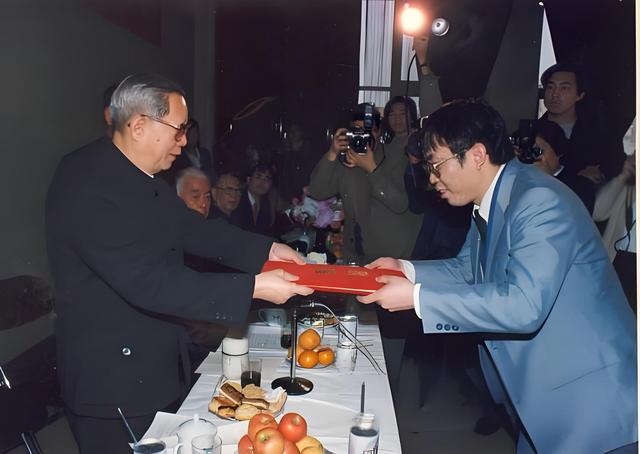 冒雪送别聂卫平！是陈老总改变了他的围棋人生