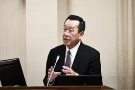 赖清德下令12海里开火，台独暴露致命弱点，解放军一招击溃防线图片
