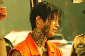 一口气看完韩国无脑爽片《狼狩猎》，全程高能非常下饭图片