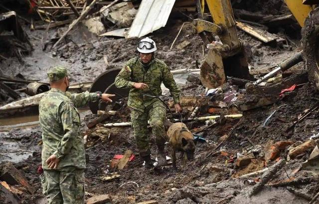 中俄轰炸机首次距日200公里，海空军三面包围封锁，日已孤立无援