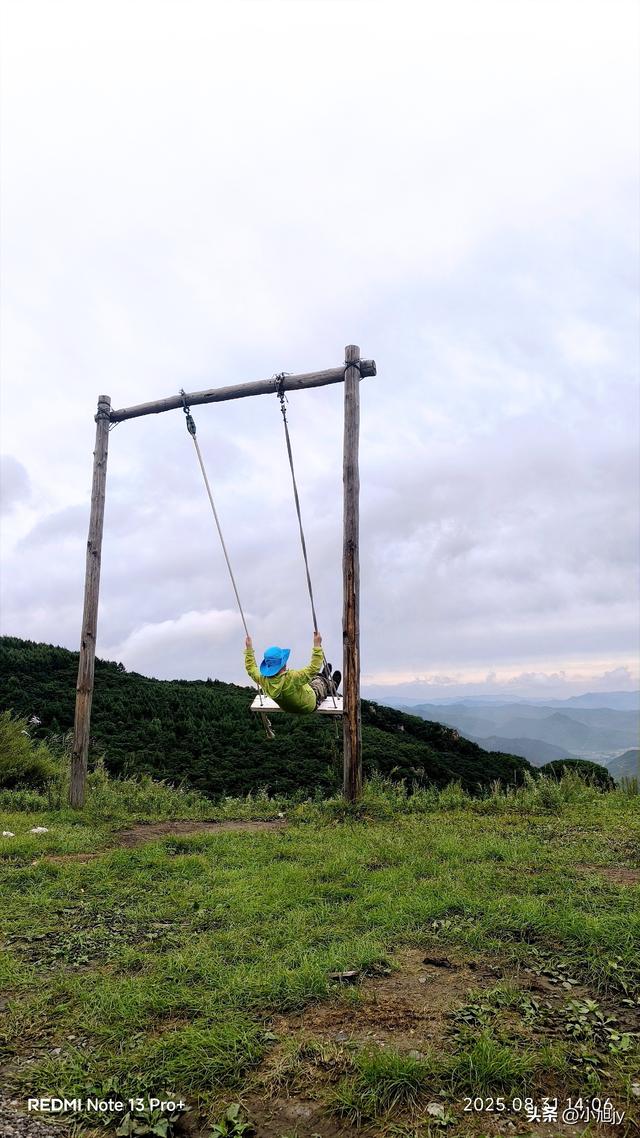 雨后徒步辽阳梨花峪，云雾缭绕｜木栈道、山地草甸、网红秋千