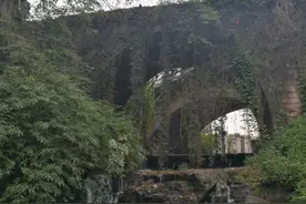 四川广安邻水县与重庆渝北交界的高滩镇，被誉为川渝商圈前沿阵地图片
