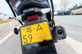 本以为粤 A 摩托畅行广州，限行一来，心碎得稀里哗啦图片