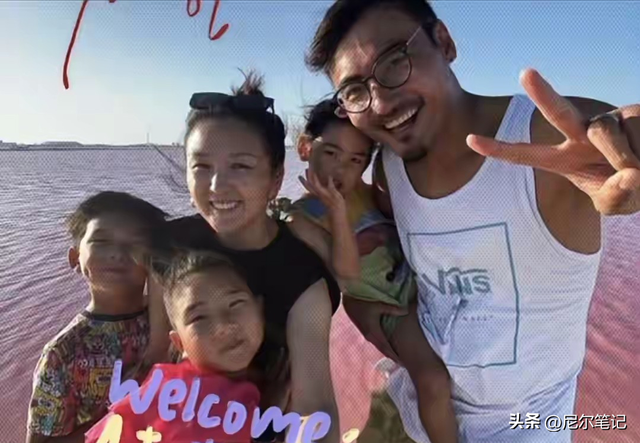 39岁何洁演唱会状态曝光，肚子三层肉腋下勒出副乳，养4娃显疲惫