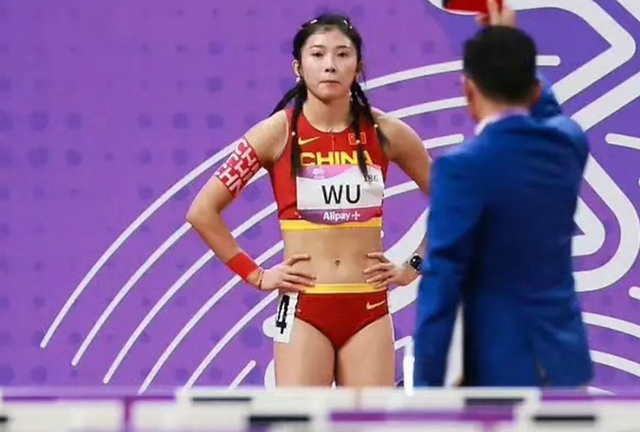 体坛格局要变？吴艳妮创造历史，里子面子都赢了，走上谷爱凌老路