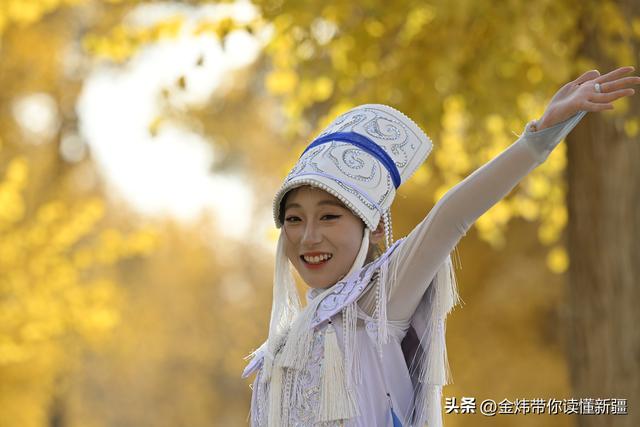 新疆阿瓦提县第二届金胡杨节“胡杨公主”评选演绎美丽动人故事