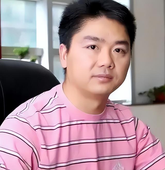 刘强东上千亿身家背后，儿子却是他一生的痛，感谢章泽天视如己出