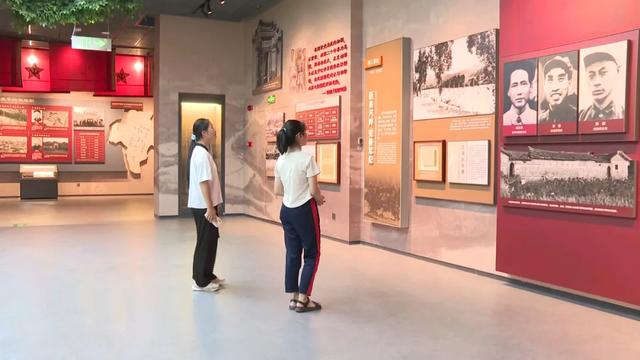 连城新泉：“双节”红色旅游人气旺