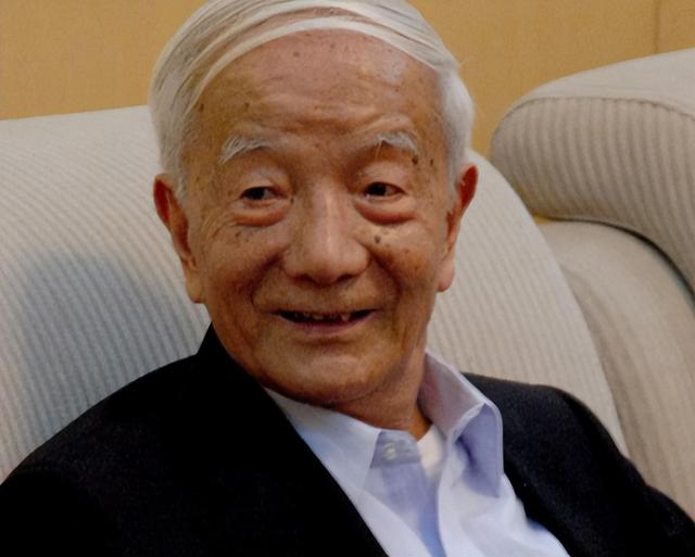 杨振宁逝世后	，当年“西南联大五大才子”只剩下一人，是王希季