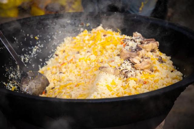 天山下的优美牧场、亚心之都——史上最全新疆乌鲁木齐旅游攻略