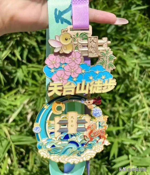 321出发！约上搭子，去天台山徒步啦～