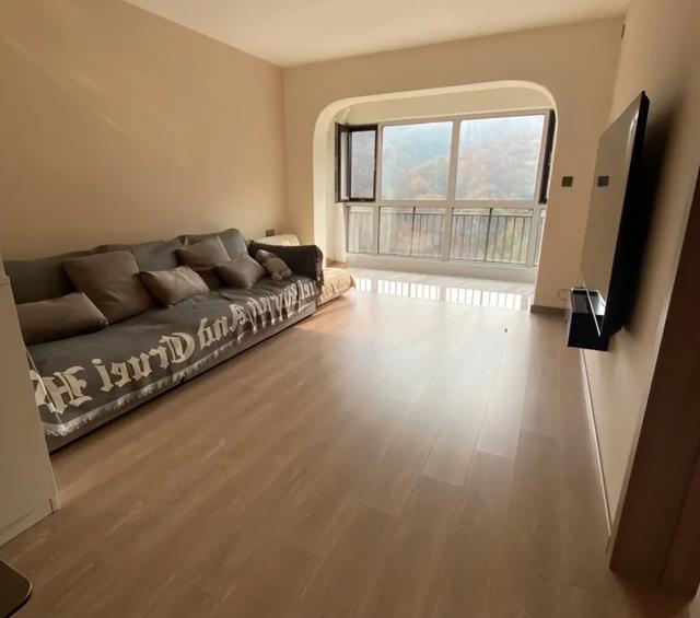 边户的房子，劝你能不买就不买！不是迷信，是这些问题太突出