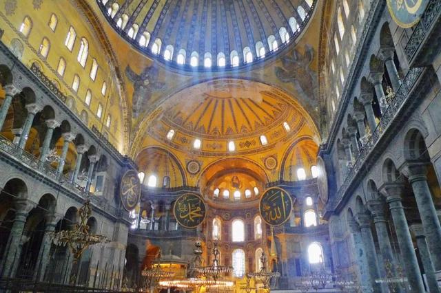 免签土耳其遇“门票刺客”！圣索菲亚大教堂400元门票贵过卢浮宫