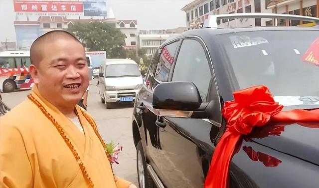 拔出萝卜带出泥！释永信倒台后	，王林也浮出水面，牵扯多位女星