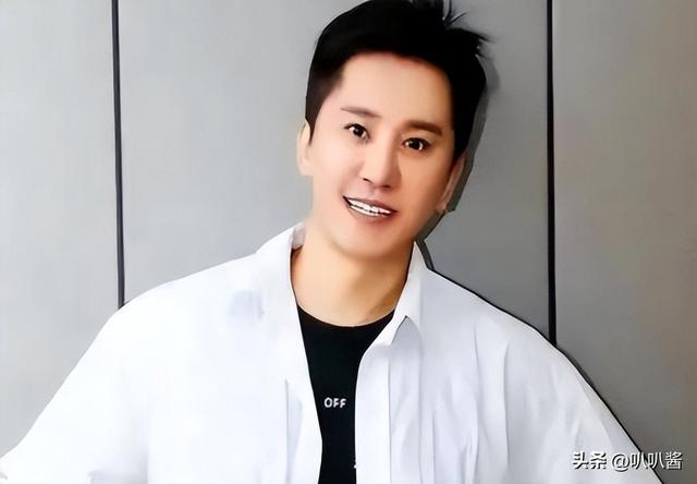 他8次上春晚，作死被捕入狱，如今56岁无人问津	，沦落到四处走穴