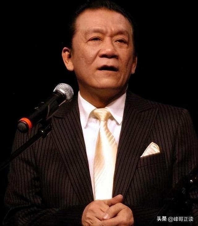 79岁侯耀华晚年凄凉！独居北京无保姆照料，家里脏乱差环境寒酸