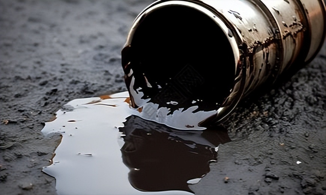 特朗普宣布	，委内瑞拉出口中国石油加价2美元，中方：一桶也不买