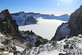 长白山天池景点关闭？景区：天气原因，主峰上面可能会有降雪图片