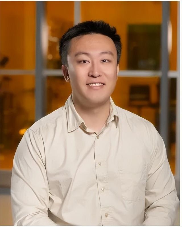 CAKE：大模型驱动的贝叶斯优化新配方，让黑箱优化更智能、更高效