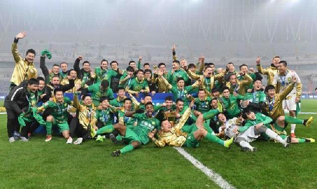 北京国安队史第8冠！5夺足协杯，破7年魔咒，超越申花仅次泰山