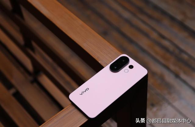 2025信号质量“特强”的5款手机，8月重点考虑，覆盖多个价位段