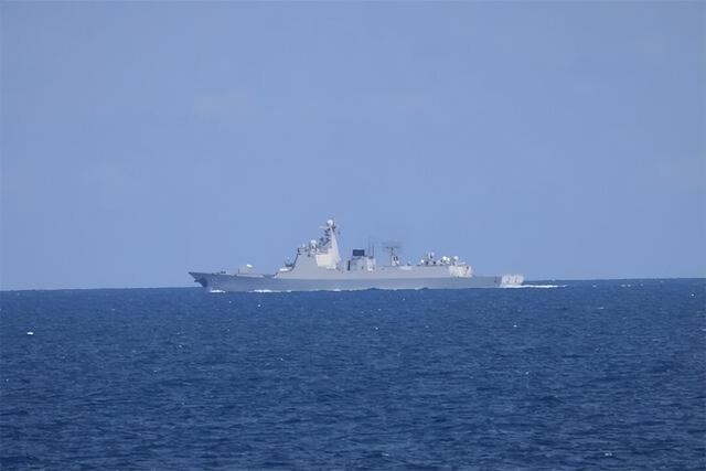 不只辽宁舰编队	，美媒终于发现了：中国海军还有6个编队在行动